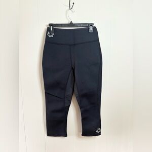 Zaggora black wet suit pants capri size M thermo fit technology